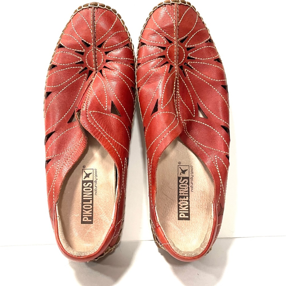 PIKOLINOS Jerez Women's Cut-Out Leather Loafer